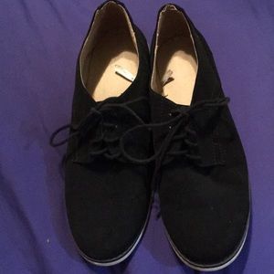 Black suade shoes size 8